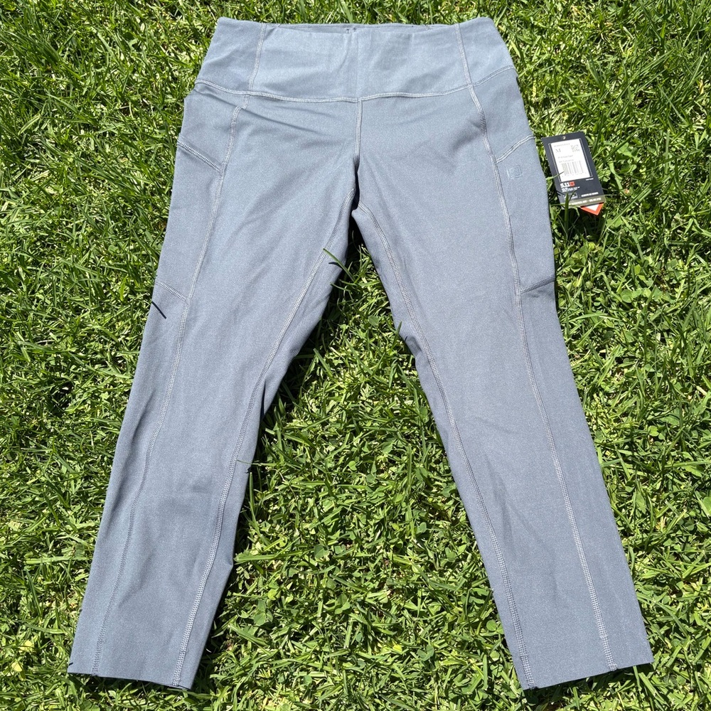 5.11 Tactical Capri Leggings Womens PTR Kaia Size Medium Gray 545 Turbulence NWT